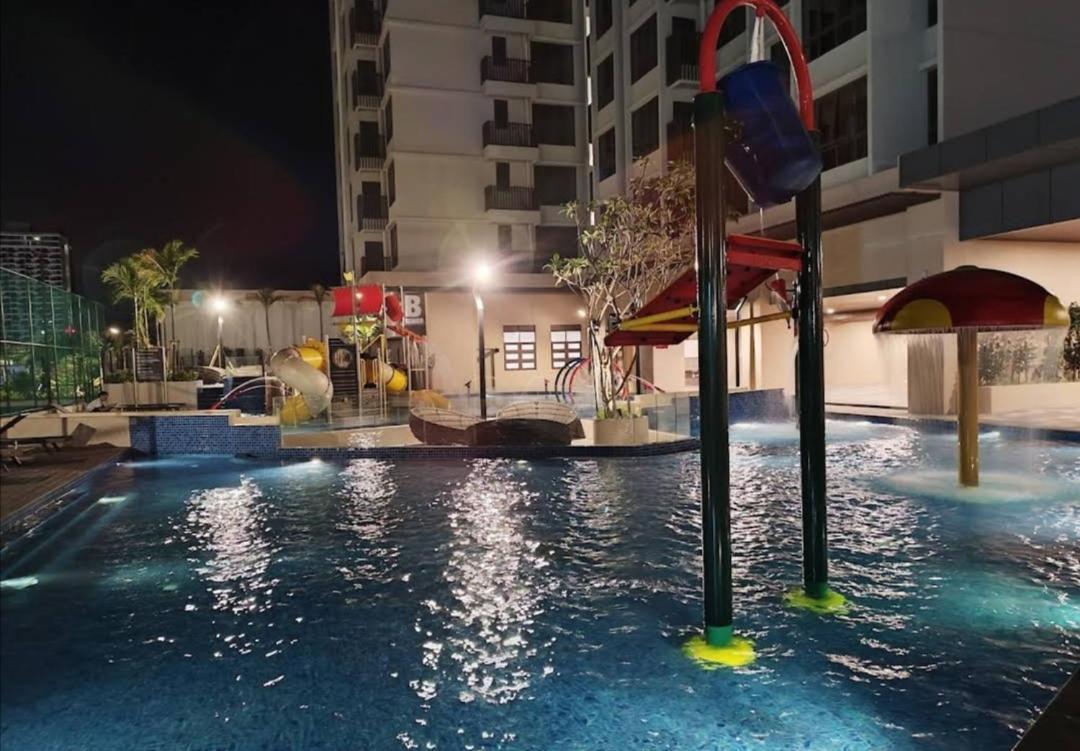 家庭式公寓 Bali Residences Melaka Luaran gambar
